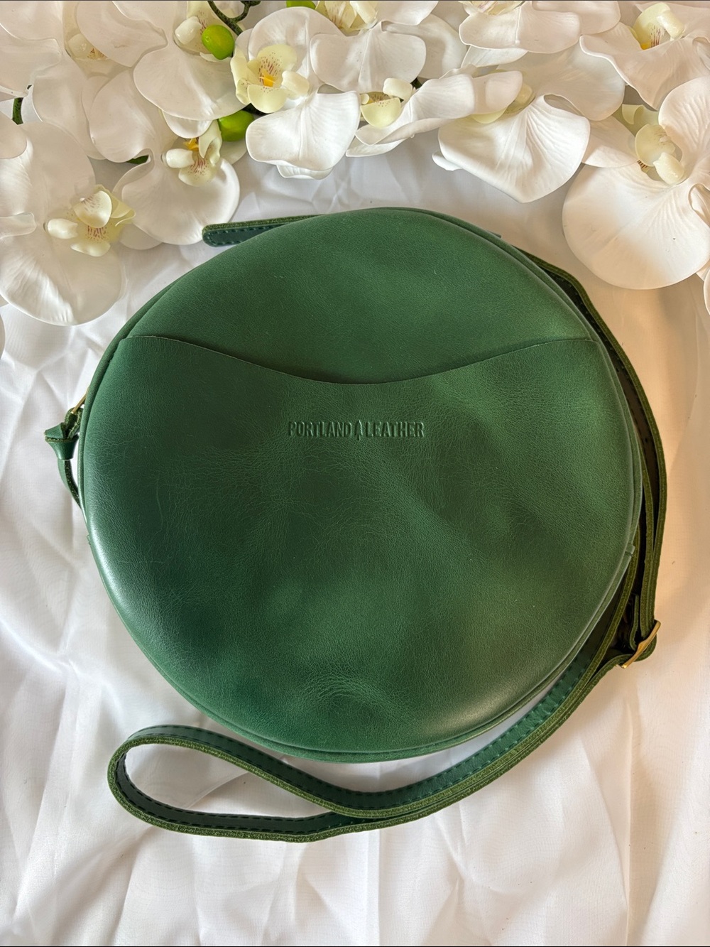 Portland Leather Goods Large Cowboy Mint Smooth Leather Circle Crossbody Bag